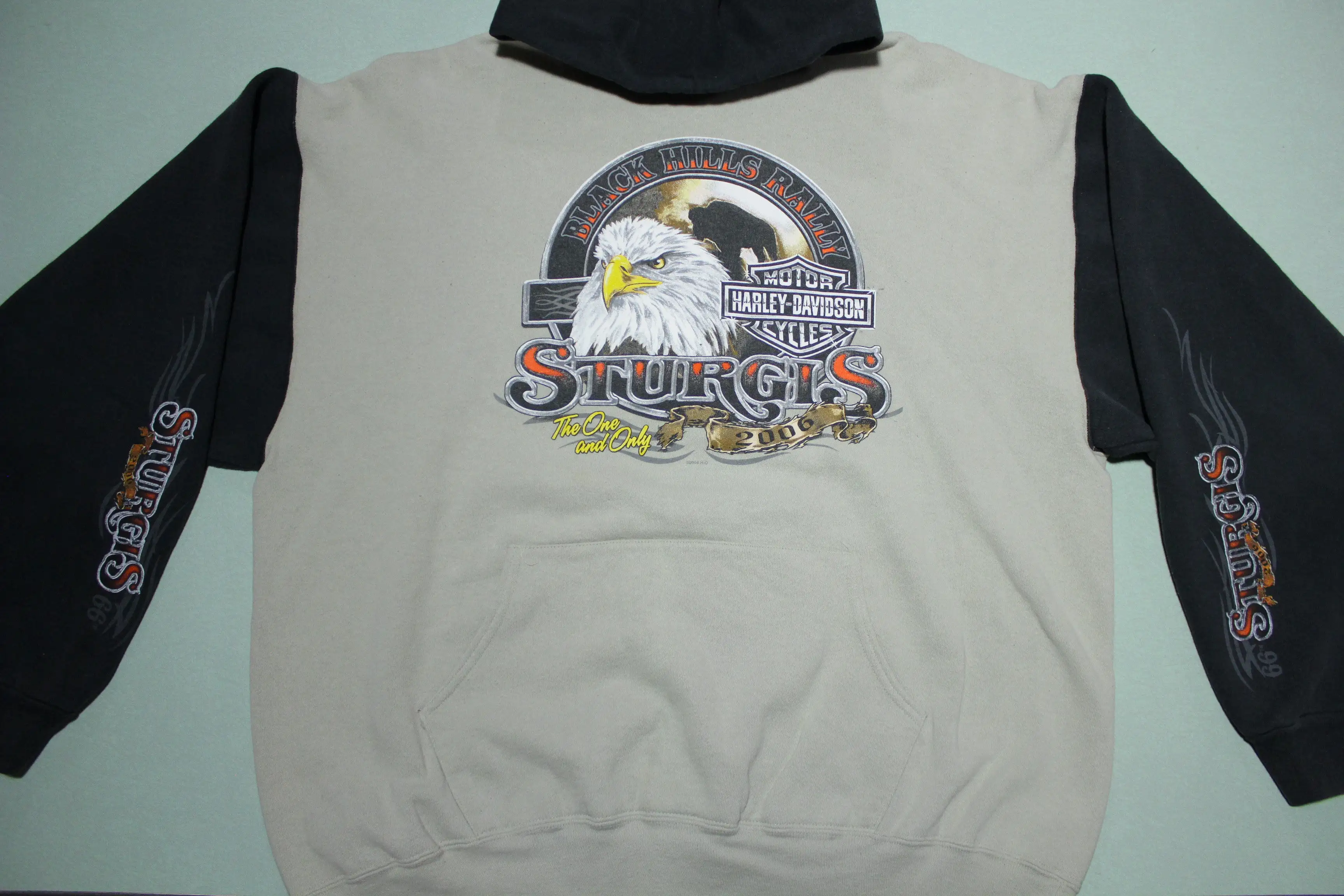 Harley Davidson Motorcycles 2006 Sturgis Black Hills South Dakota Hoodie Sweatshirt