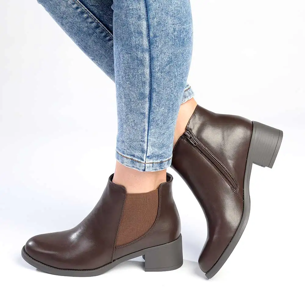 Madison Gusset Chelsea Ankle Boot - Chocolate